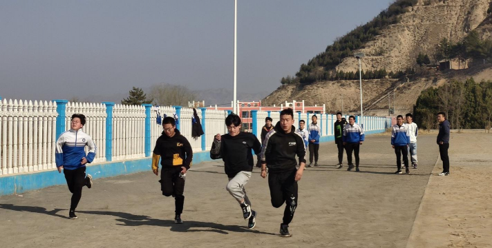 靖远县平堡中学