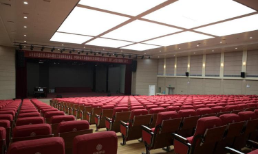 山东贸易职工大学