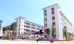 横县民族中学