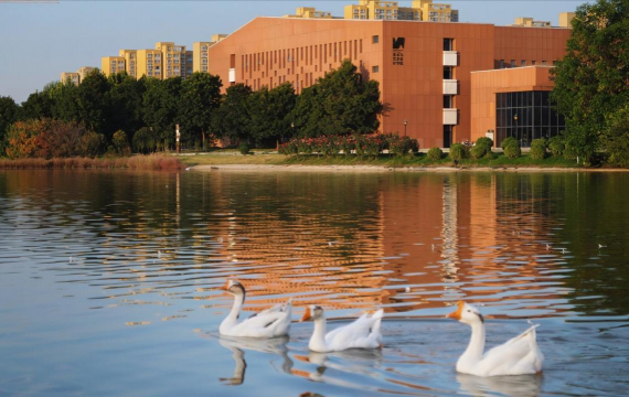 洛阳师范学院