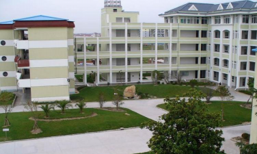 上海南汇下沙中学