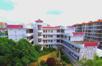 武鸣县实验学校