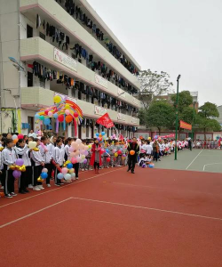 上林县白圩镇白圩初级中学