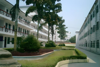 上林县新区中学