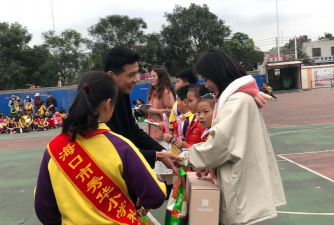 宾阳县秀华中学