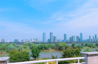 湖南师大附中海口中学