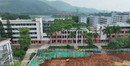 玉环县龙溪乡初级中学