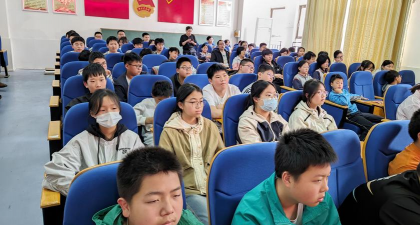 滨海镇新街中学