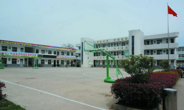 颍州区王店镇十二里庙初级中学