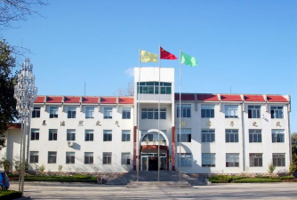 文登市侯家中学