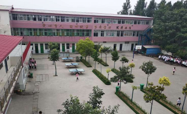 西华县奉母镇一中