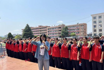来凤县绿水中学