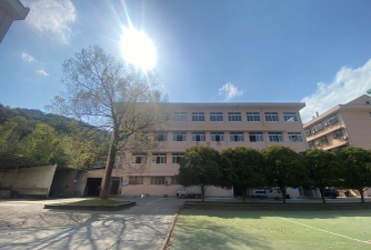 洪湖市阳光中学
