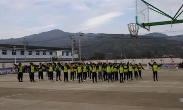 礼县永坪乡初级中学