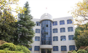 铁道部铜陵机车厂技工学校