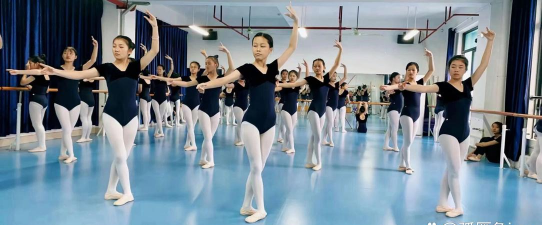 桂林市机电工程学校