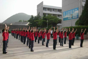 洛南县石坡中学