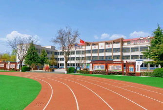 曲靖市麒麟区石林育才学校