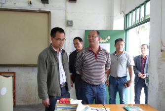 上林县白圩镇白圩初级中学