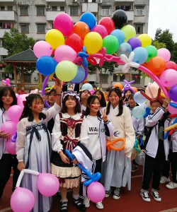 上林县白圩镇覃排初级中学