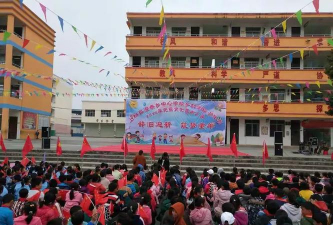 上林县澄泰乡初级中学