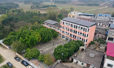 宾阳县王灵初级中学