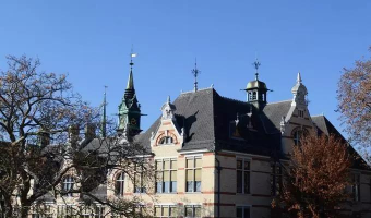 卢塞恩大学