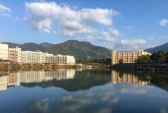 仙居县外语学校