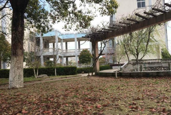 松门镇中学