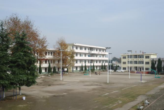 宝应县范水镇中心初级中学