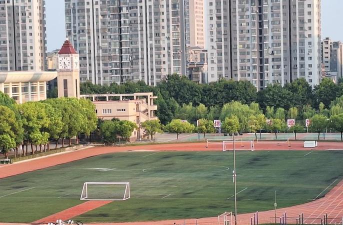 江都市富民中学