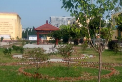 临泉县姜寨镇杨寨普通初级中学