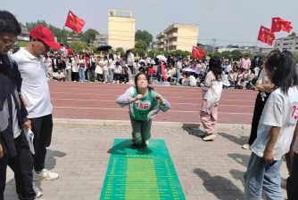 临泉县陈集镇中心学校