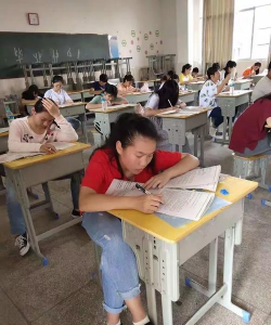 罗市初中
