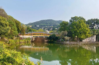 重庆工商大学