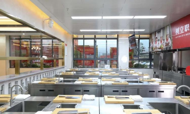 贵阳新东方烹饪高级技工学校