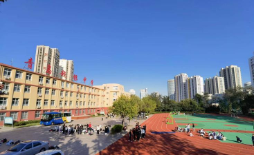 青岛超银中学