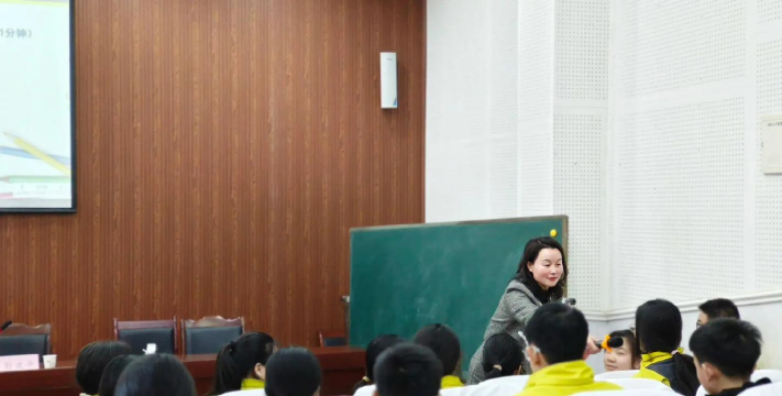 重庆市潼南区教师进修学校