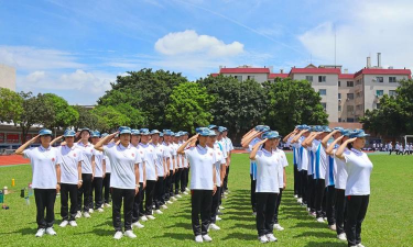 佛山市顺德区李兆基中学