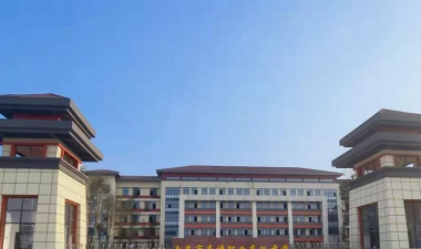 四川省南充市高坪职业高级中学