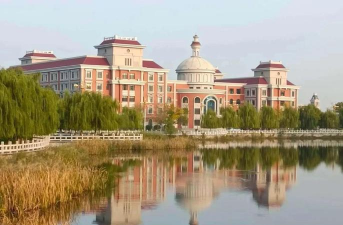 渤海大学