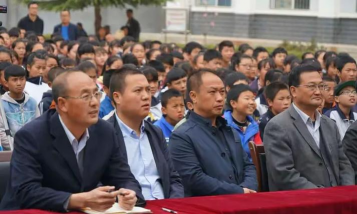 礼县罗坝乡初级中学