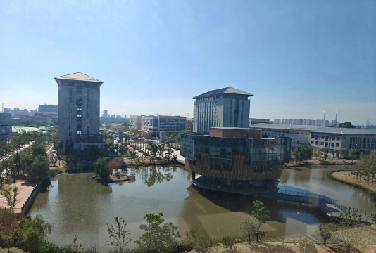 扬州高级技工学校