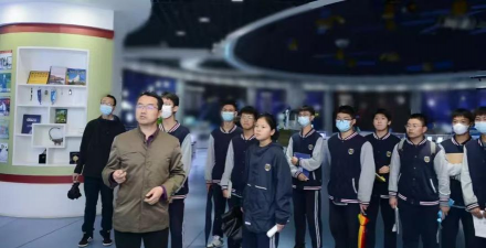 市科教高中