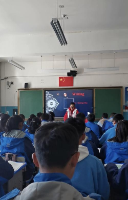 格尔木市第七中学