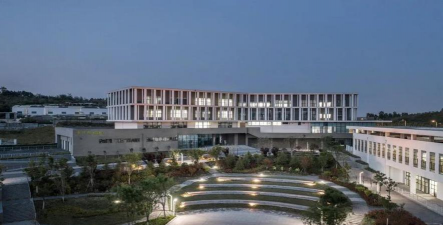 青岛西海岸新区中德应用技术学校