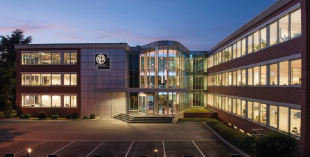 英国科学技术与电子商务学院