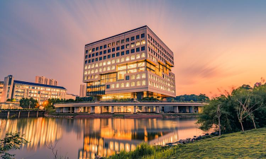 爱沙山技术与继续教育学院