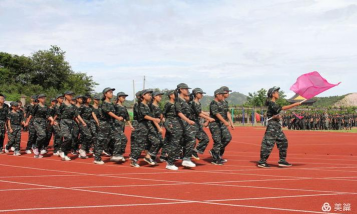 三门县沿赤中学