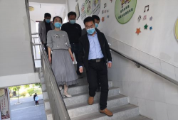 颍州区程集镇中心学校